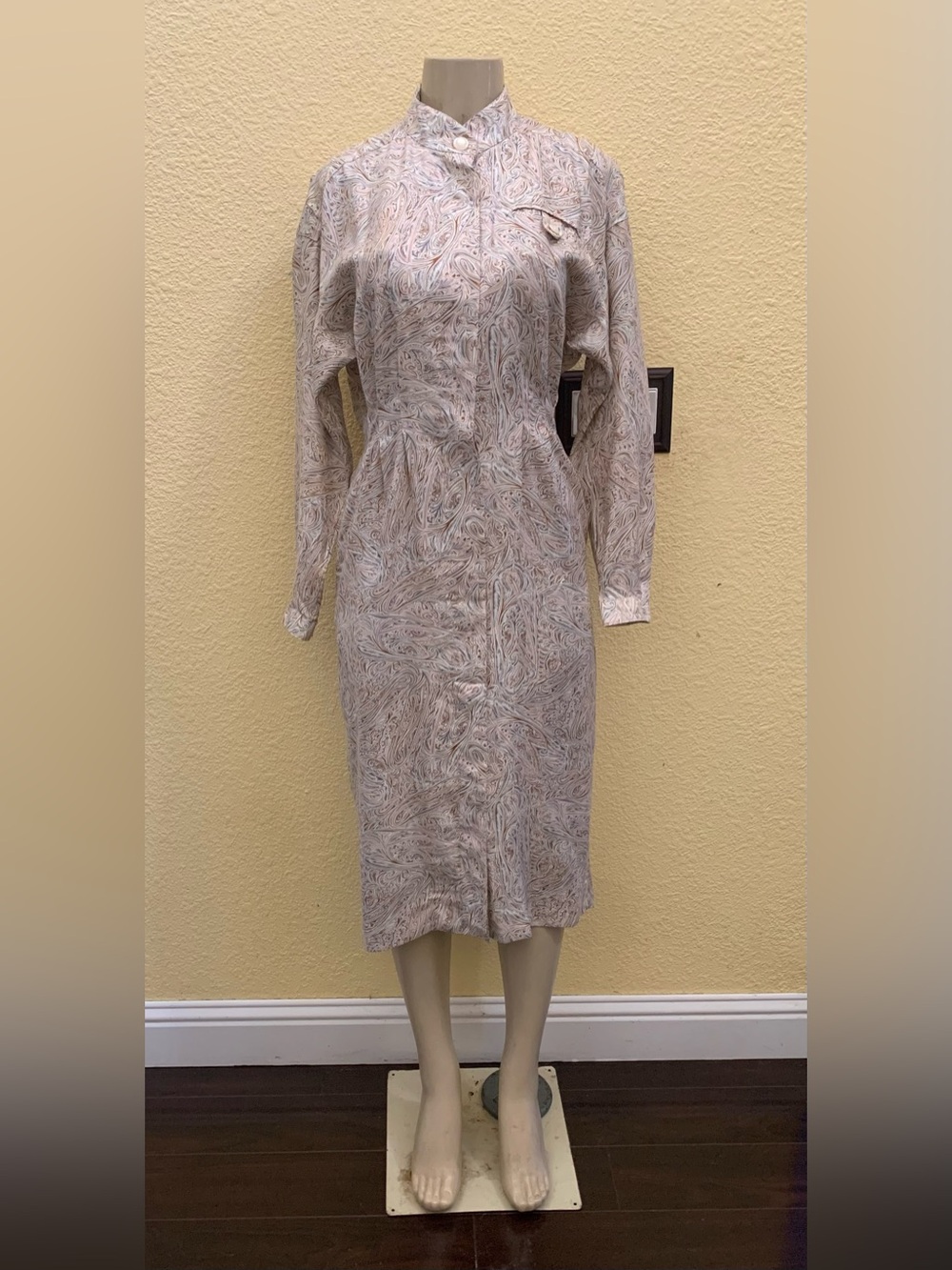 Liz Claiborne Size 8 Paisley Print Long Sleeve Midi Dress